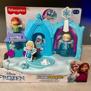 Fisher-Price Little People Frozen Ice Palace Playset